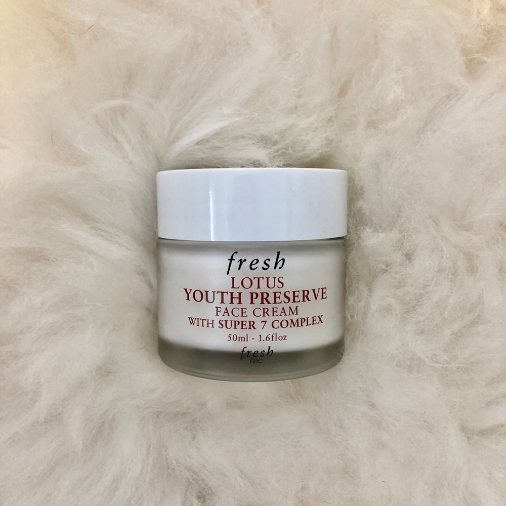 Fresh lotus youth preserve face cream